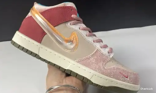 Dunk DJ1173-600 Pro SB Social Status x Nk High 0625